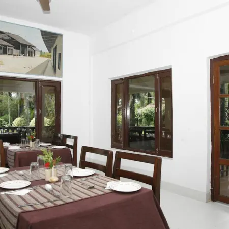 Chitwan Paradise Hotel