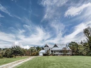 Clyde and Marie's Bed & Breakfast