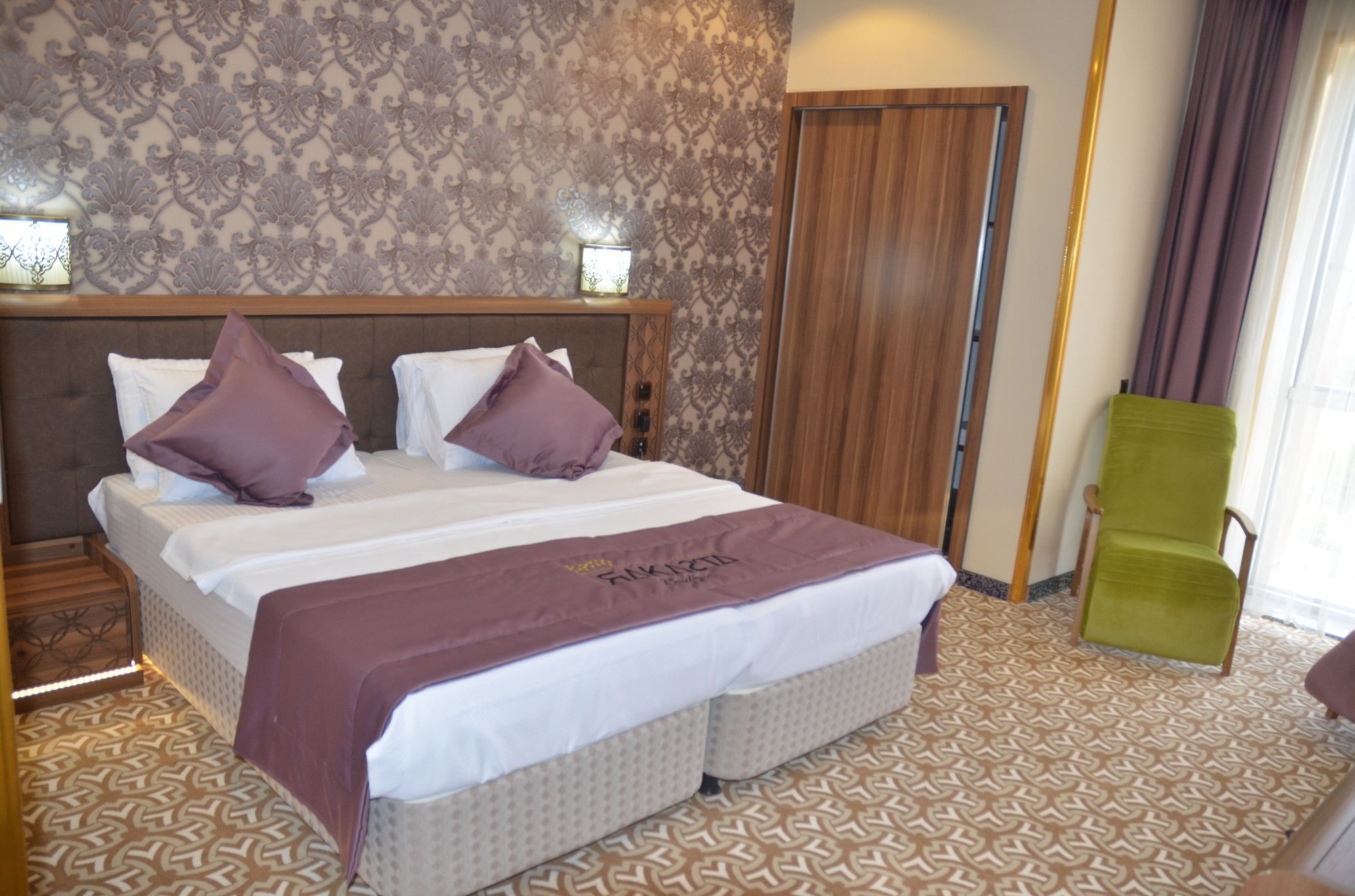 Rakasta Boutique Hotel