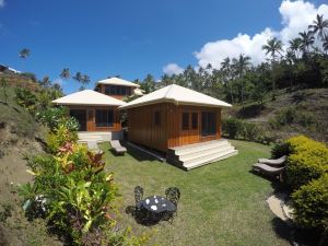 沃薩尼烏山林小屋旅館