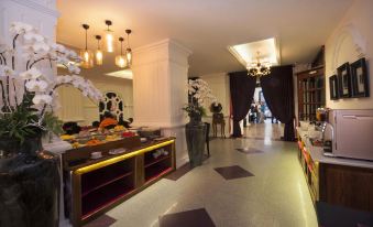 Sam Royal Apartment