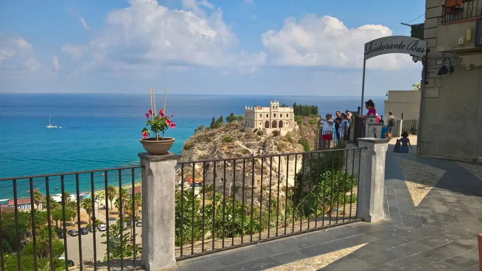 Villa Adua