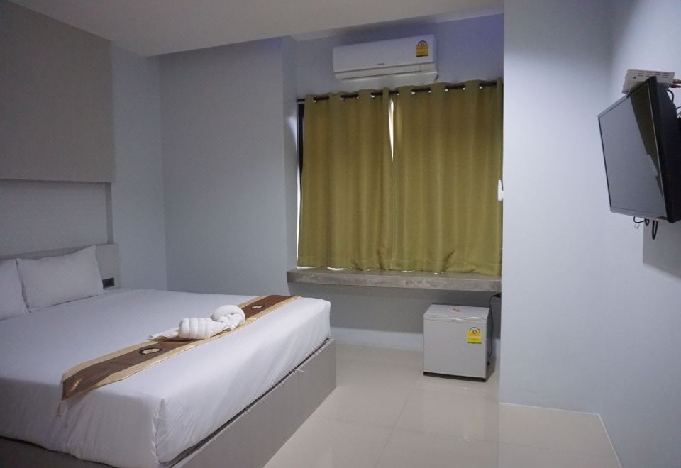 C2U Hotel Uthai Thani - Adults Only
