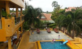 Pulsawat Palm Resort