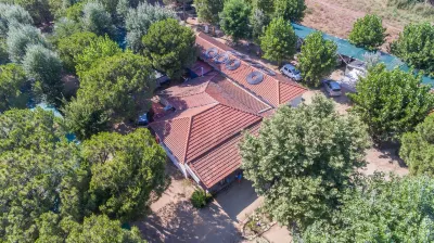 Camping Pitsoni Hotels in Sarti