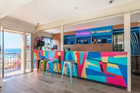MAD Monkey Hostel Coogee Beach Hotels in Coogee