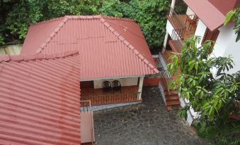 Hotel Seasons Thekkady