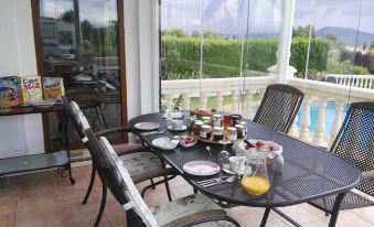 Estrella Lodge Pension B&B - Housity