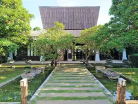 Chivaree Hotel and Resort Hotels in Tha Mai District