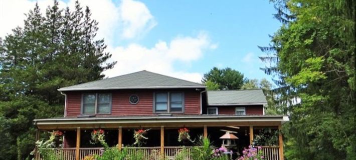 Eastgate Inn B&B Hotels in Lenox
