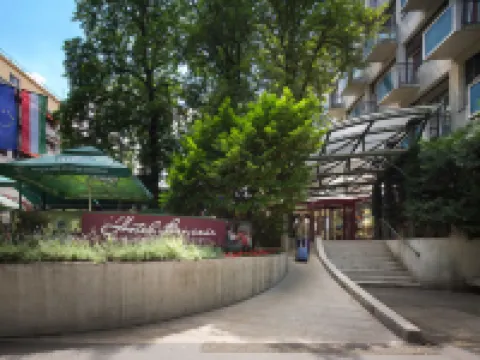 Benczur Hotel Hotels near Heroes' Square