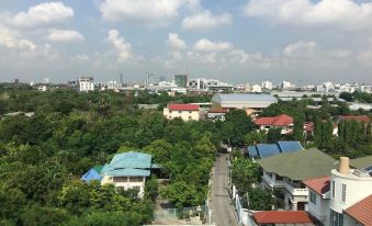 Muangthongthani Rental/Khun Dan