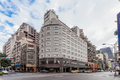 Ferrary Hotel Отели рядом с достопримечательностью «Храм Луншань»