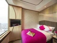 Burlington Hotel Hotels near Harbour Centre