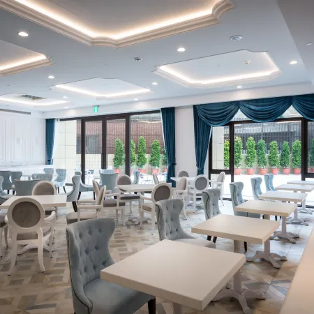 Hua Hotel