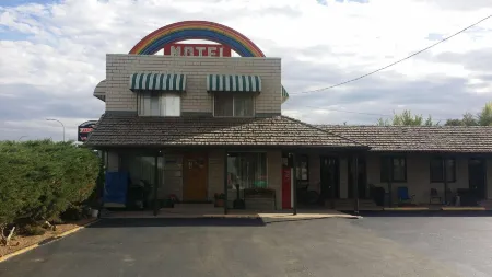 Rainbow Motel