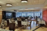 Birchwood Hotel and OR Tambo Conference Centre - breakfast