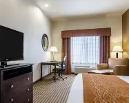 Comfort Inn & Suites Lawrence - University Area Hotels in Lawrence