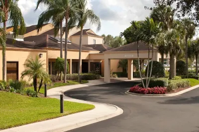 Courtyard Fort Myers Cape Coral Hotel dekat Fort Myers