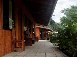 El Bosque Trails & Eco-Lodge