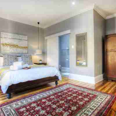 23 On Glen Guest House Rooms