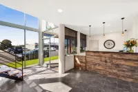 Moonlight Bay Apartments Hotels in Rye