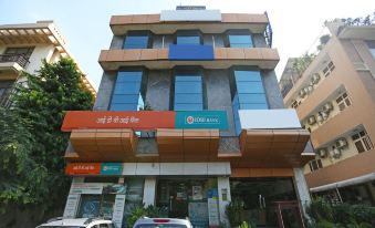 OYO 13052 Hotel Conclave Inn