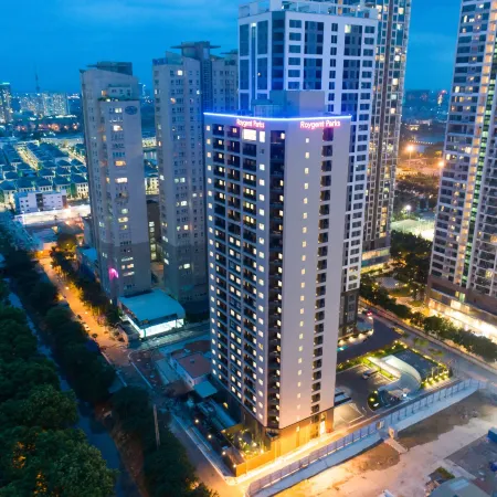 Roygent Parks Hanoi Отели рядом с достопримечательностью «Университет Естествознания»