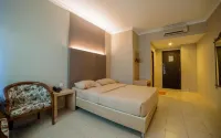 Sky View Hotel Managed by OS