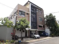Front One Inn Malang Hotel dekat Perpustakaan UM