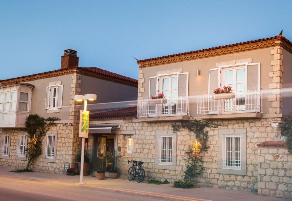 hotel overview picture