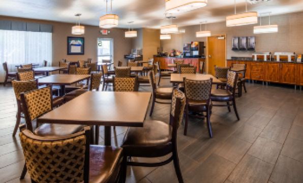 Best Western Plus Blaine at the National Sports Center - Housity
