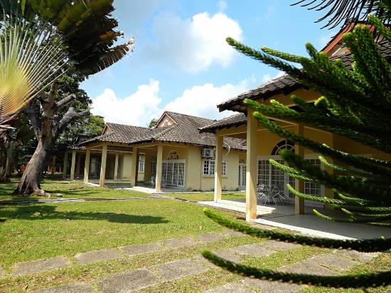 Rumbia Resort Villa Paka Reviews For 3 Star Hotels In Paka Trip Com