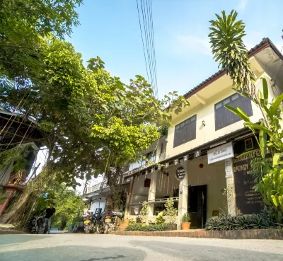 Y Not Laos Hostel Hotels in 
