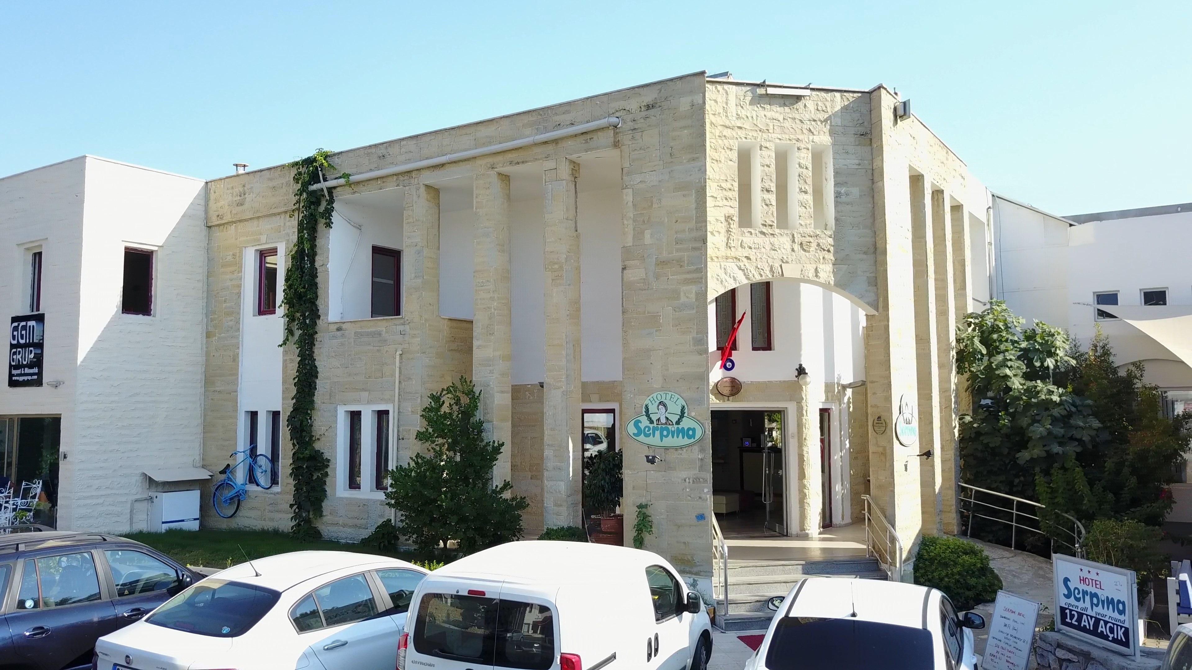 Serpina Hotel