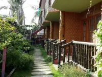 Yooneek Beach Resort