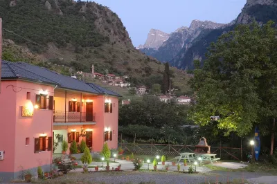 Artemis Apartments Hotels in Papigko