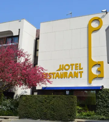 Hôtel-restaurant Les Trois Clés Hôtels à : 