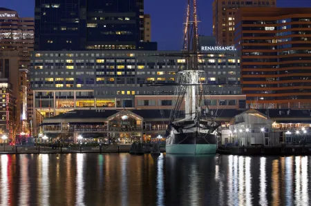 Renaissance Baltimore Harborplace Hotel Отели рядом с достопримечательностью «Библиотека Джордж Пибоди»