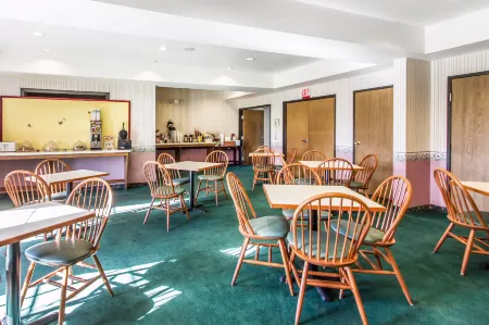 Quality Inn Отели в г. Кадис