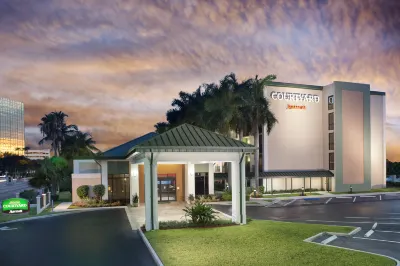 Courtyard by Marriott Fort Lauderdale East / Lauderdale-by-The-Sea