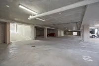 CH Boutique Hotel, Ascend Hotel Collection - parking