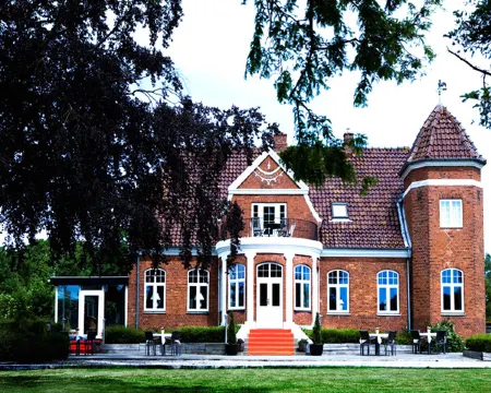 Skjalm Hvide Hotel Отели рядом с достопримечательностью «Фредериксборг»