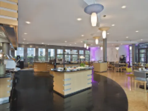 FOUR MUNICH Neue Messe Hotels in Dornach