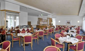 Fairway Hotel