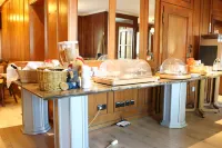 Hotel 4 Hufen - breakfast