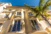 Hotel Villa d'Elsa Hotel dekat Antibes-Juan les Pins Train Station