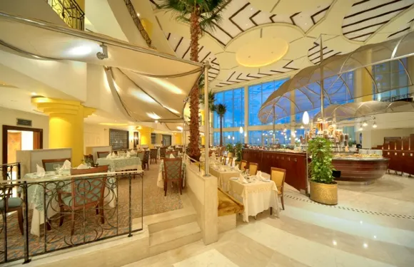 科林斯的黎波里酒店