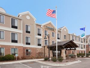 Staybridge Suites Milwaukee West-Oconomowoc