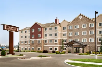 Staybridge Suites West Edmonton Các khách sạn ở Edmonton